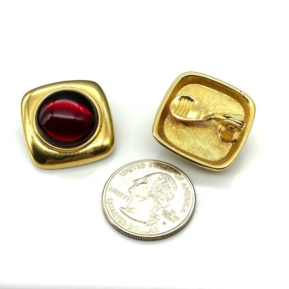 Vintage Monet Red Glass Cabochon Earrings, Gold Tone Clip On Squares, Runway - Picture 6 of 6